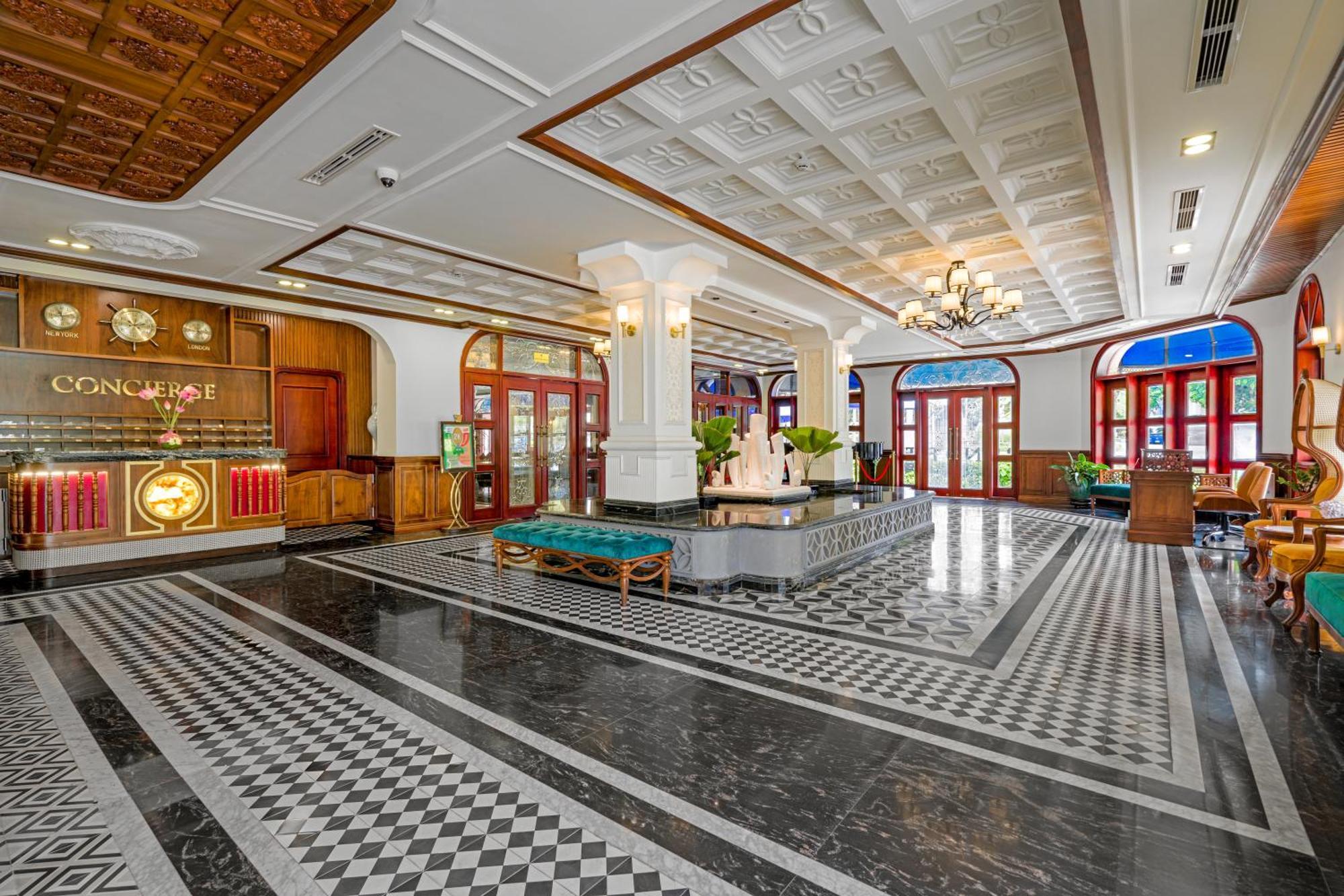 Grand Fleuve Boutique Hotell Ha Long Exteriör bild